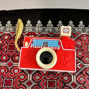 Vintage Fisher Price Changable Picture Disc Camera