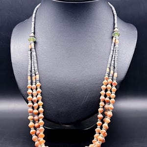Collar de ágata afgana y serpentina, piedra natural única.