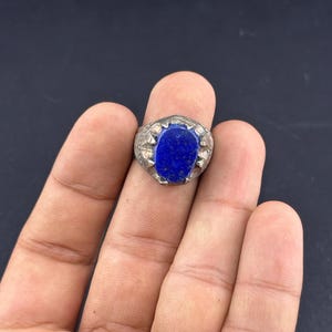 Afghani Beautiful Ring made from White Metal with Natural lapis lazuli on it