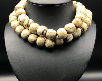 Shell or conch bead from the Himalayan mountains in Nepal, hand-polished giant clam, Antique Greek Style