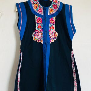 einzigartigstes handgefertigtes Chineskleid handgefertigt aus Afghanistan Stickerei, antike Stickerei, Tracht, antikes Kostüm, griechische Stickerei, Griechisch