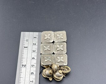 アフガニスタン産の手作りアンティーク シルバー ビコーン ビーズ