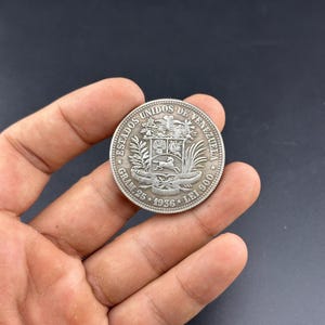 ベネズエラ 75ボリバル銀貨 1980年 1936 年に鋳造されたベネズエラの 5 ボリバル硬貨。 - Etsy 日本