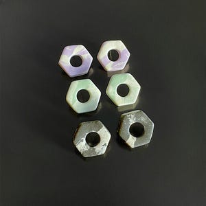 Boucles d'oreilles Écologiques - Véganes, légères, Hypoallergéniques, Lavande, Noir, Bourgogne, Vert - Carré de sable (Écrou)