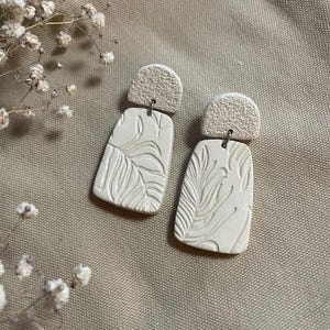 Boucles d'oreilles Écologiques - Véganes, Légères, Hypoallergéniques, Boho chic, Modernes, Blanc Ivoire doux - Carré de sable (Heidi)