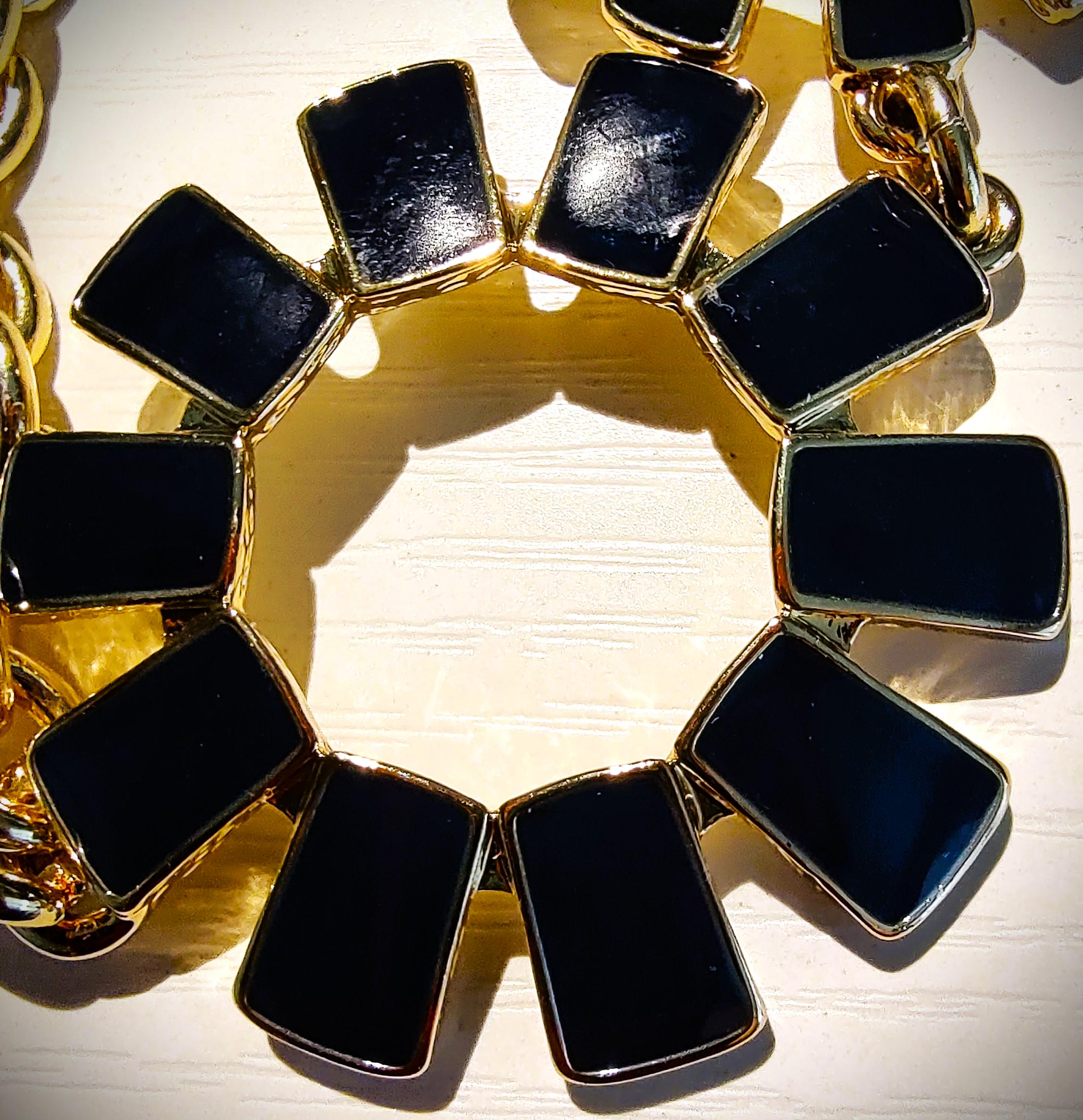 Talbots Neckless Vintage Talbots Necklace: Navy Blue Glass Beads, Starburst Circular ...
