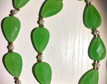 Stunning Vintage Chrysoprase & Pearl 14K Statement Necklace - Beautiful Translucent Apple-Green Stones!