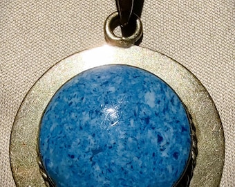 Stunning Vintage Mexican Lapis Pendant: Sterling Silver Cabochon with Lovely Rope Detailing!