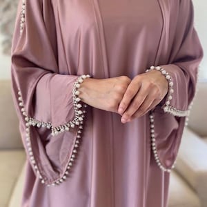 Luxury Abaya: 4-Piece Silk Set with Pearl Detail