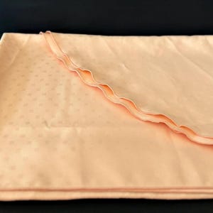 Vintage Leacock & Co. Oval Peach Tablecloth- 100x60