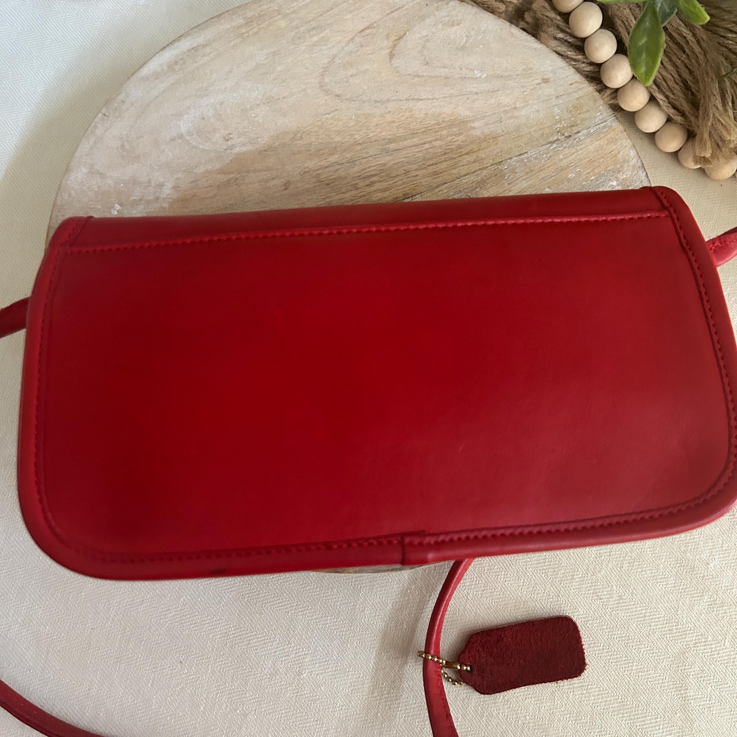 バッグ 80's Vintage Coach Swinger Small Red 80's Vintage Coach Swinger Small Red Vintage coach handbags 1980s top