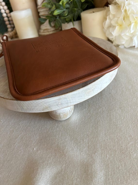 Vintage coach ケース　小物入れ Vintage Coach Turnlock Case 7171 British Tan Leather Wallet Pouch