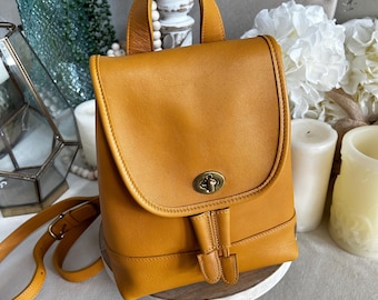 Vintage Coach Daypack Turnrock Key Fob COACH VINTAGE BLUE LEATHER