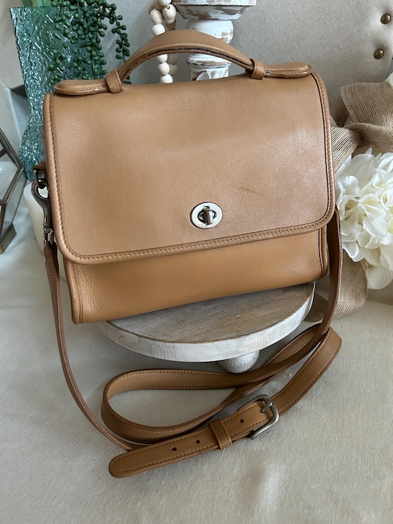 【本日限定★アメリカ製】VINTAGE COACH HAND BAG 5296 Costa Rica Vintage Coach Camel Nickel Court Bag Crossbody Top