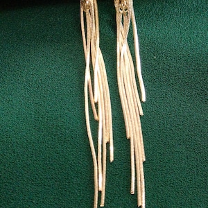 Vintage dangle and drop earrings