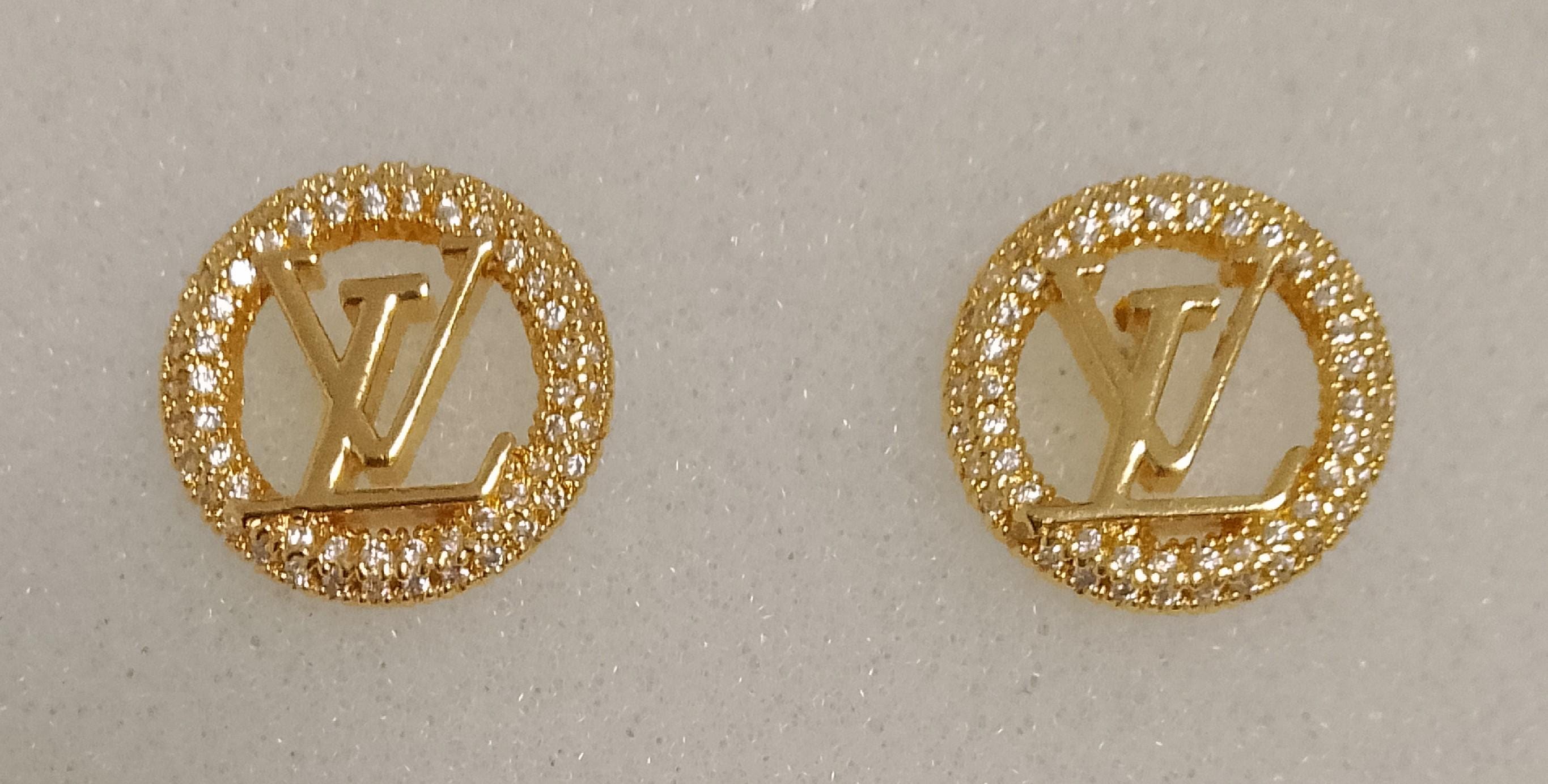 Vintage round small stud earrings Monogram LV 15 mm