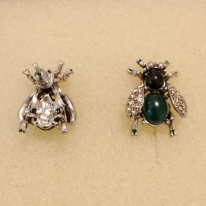 Pendientes de abeja de inspiración vintage con piedras preciosas verdes, pendientes de joyería de insectos con alas de diamantes de imitación, pendientes llamativos de alas de cristal, regalo para