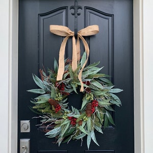 WREATH SALE Farmhouse Wreath with Pine, Bayleaf, Red Berries and Burlap, Winter Forest Wreath