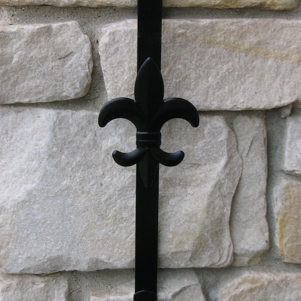 Wreath Hangers - Decorative Hooks - Accessories for Wreaths - Fleur de Lis