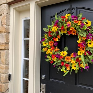 SUMMER FIESTA DECOR, Summer Daisy Door Wreath, Spring Hanger for Front Door, Summer Flower Wreath, Summer Door Wreaths, Multi Colored Wreath image 4