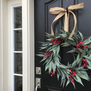 Simple Holiday Wreath, Farmhouse Fashion Christmas Wreath image 6