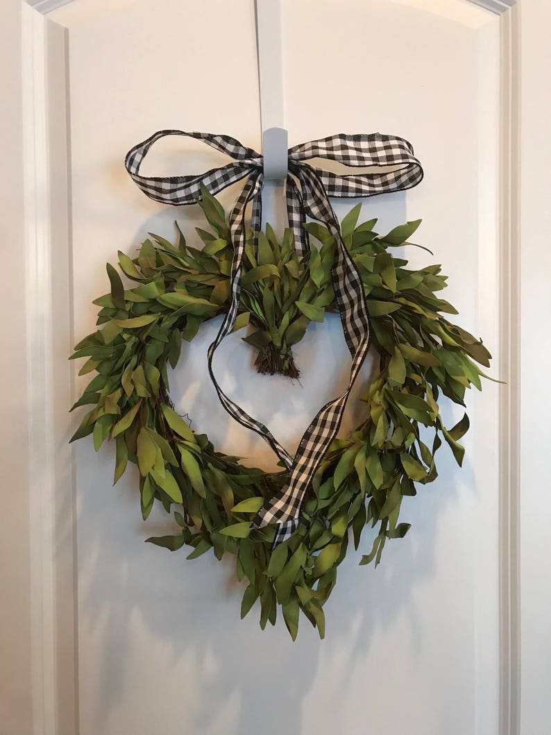 Sweetheart Wreath Valentines Mini Boxwood Heart Wreath Heart Wedding Decor Valentines Gift Her Heart Wreath Boxwood Everyday Wreath Wreaths Door Hangers Home Living Vadel Com