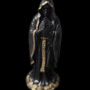 Santa Muerte 7.5&quot; Rosario Prayer Sculpture Color Black