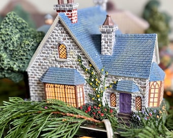 Hawthorne Village. Lamplight Inn Model. Thomas Kincade. - Etsy