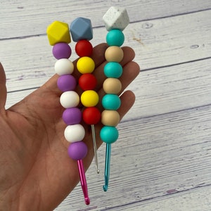 Ergonomic Crochet Hook, Silicone Beads, Nerdy Crochet Hook Gift for Crocheter