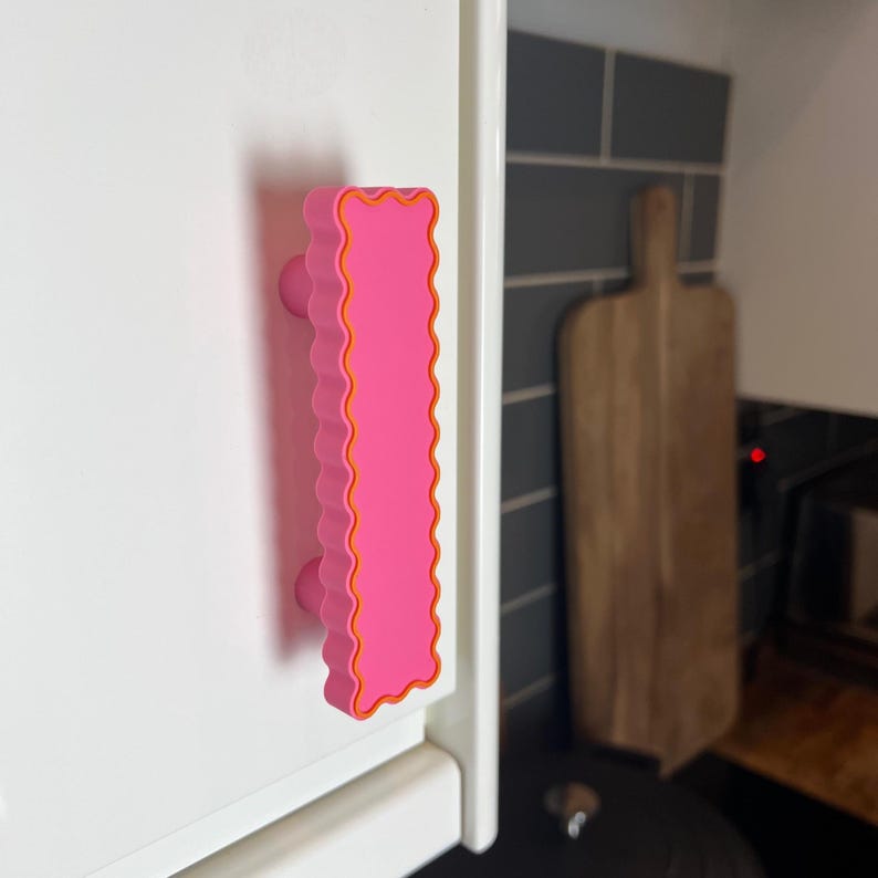 Pink Wavy Retro Cabinet Pulls – Fun & Colorful 3D Printed Handles (3" Screw Spacing)