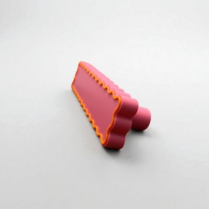 Pink Wavy Retro Cabinet Pulls – Fun & Colorful 3D Printed Handles (3" Screw Spacing)