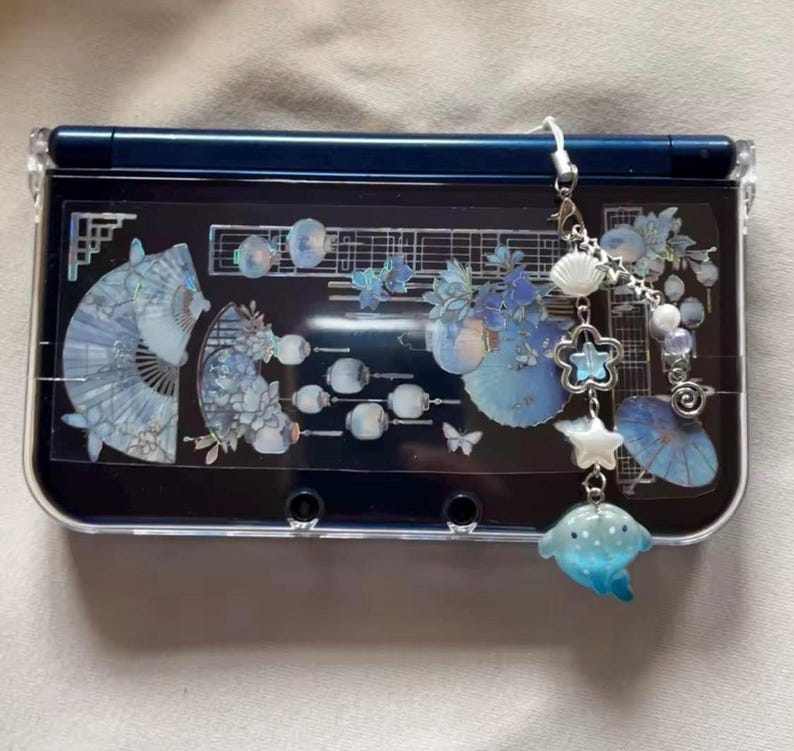 Cute beaded whale phone chain, phone accessories, keychain charm, accessory gifts, bagcharm, matching, Y2K accessory, summer accessory,trend image 1