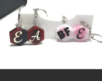 Juego de llaveros de resina personalizados: dijes magnéticos con iniciales, regalo para tu mejor amiga.