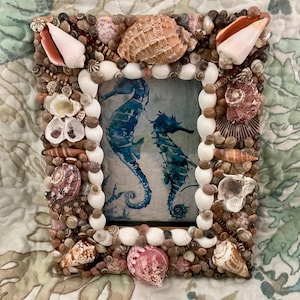 20,3 x 25,4 cm Muschel Bilderrahmen Kunst Küstentisch Platte, Foto Display, handgemachte Muschel Rahmen Ozean inspirierte Bilderrahmen Muschelrahmen Kunst