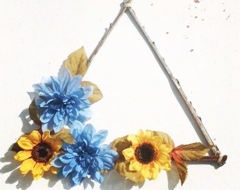 Sunflower Wreath for Ukraine Show Support Solidarity Blue Yellow Flower Triangle Easter Star of David Geo Door Window Decor Art Wood Ukraini
