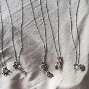 Collane in argento ispirate al kpop di Stray Kids