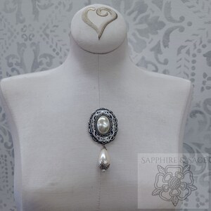 Nessa Renaissance Brooch Pin, Medieval, Victorian, Elizabethan, Tudor for Faire Bodice Dress Gown