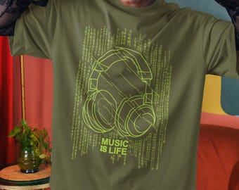 Cyberpunk Electronic Music Shirt - Techno Music Gift for DJs & Audio Engineers