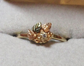 Vintage BHG style solid 10K Diamond Solitaire Ring, leaves and grapes, free US basic shipping