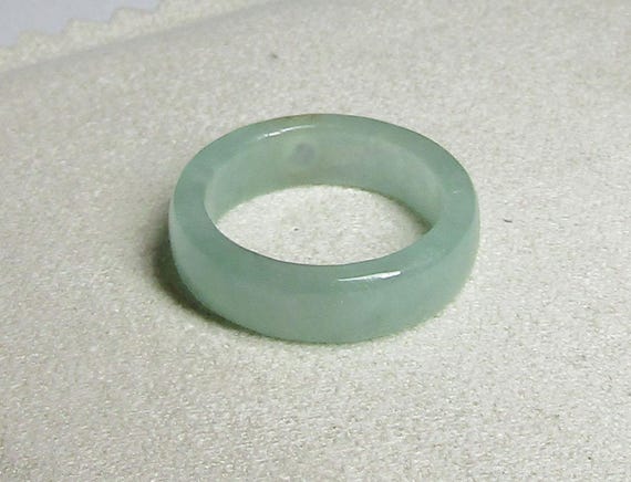 Solid Jade Ring, size 8, peridot gemstone insert … - image 8