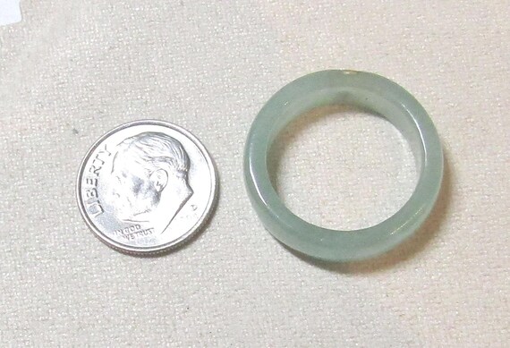 Solid Jade Ring, size 8, peridot gemstone insert … - image 5