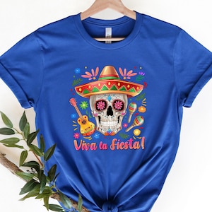 Viva La Fiesta Shirt, Sugar Skull Sombrero Tee, Cinco de Mayo Shirt, Day of the Dead Graphic T-Shirt, Fiesta Party Gift, Mexican Shirts