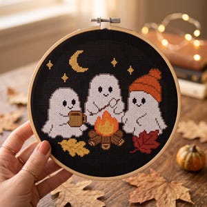 Spöken lägereld korsstygnsmönster, Rozing marshmallows höstnatt nålsticksdiagram, kuslig säsong mysig höstpyssel digital nedladdning bild 3