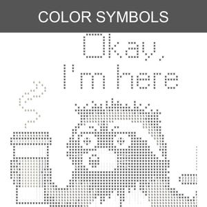 Puede incluir: Gr&aacute;fico en blanco y negro con el texto "COLOR SYMBOLS" en la parte superior. La imagen contiene la palabra "Okay" y la frase "I'm here" en una fuente pixelada. La imagen es una colecci&oacute;n de s&iacute;mbolos y n&uacute;meros.