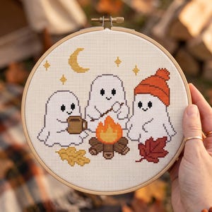 Spöken lägereld korsstygnsmönster, Rozing marshmallows höstnatt nålsticksdiagram, kuslig säsong mysig höstpyssel digital nedladdning bild 2