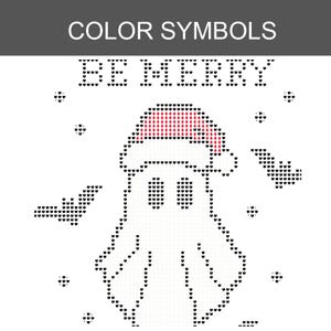K&ouml;nnte beinhalten: Ein Kreuzstichmuster mit dem Text BE MERRY aus schwarzen Herzsymbolen. Unter dem Text befindet sich ein Geist mit einer rot-schwarz gemusterten Weihnachtsm&uuml;tze, flankiert von zwei Flederm&auml;usen aus schwarzen Herzen auf wei&szlig;em Hintergrund.