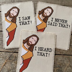 Borduurpatroon van een glurende Jezus | I Saw That Needlepoint (Direct te downloaden) afbeelding 10