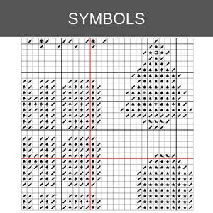 Op de afbeelding: Een kruissteekpatroon met de titel SYMBOLS, voorzien van een rasterindeling met zwart-witte iconen. Het ontwerp bevat geometrische vormen en gestileerde boommotieven die zijn opgebouwd uit diverse symbolen zoals pijlen, sterren, klokken en schoppen.
