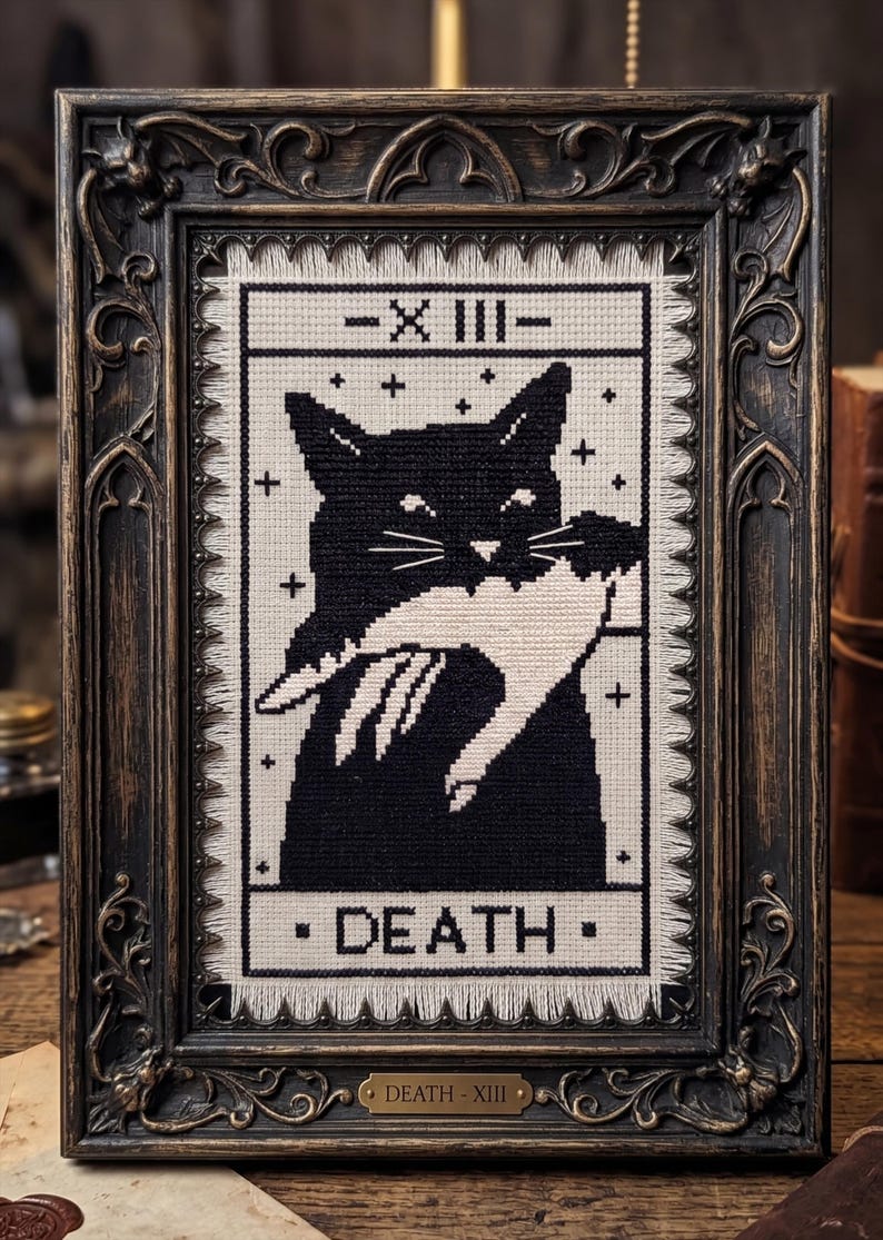 Korsstygnsmönster för svart katt från Death Tarot | Gotisk nålsöm | Direkt nedladdning bild 2