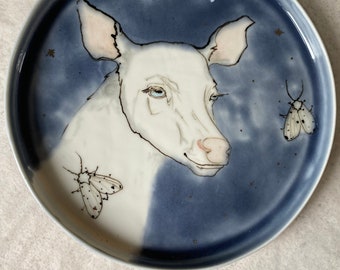 Albino doe- a porcelain plate